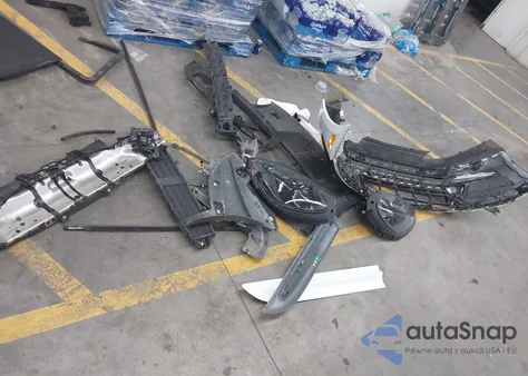 2022 Porsche Macan z USA, uszkodzony, nr VIN WP1AA2A52NLB05666